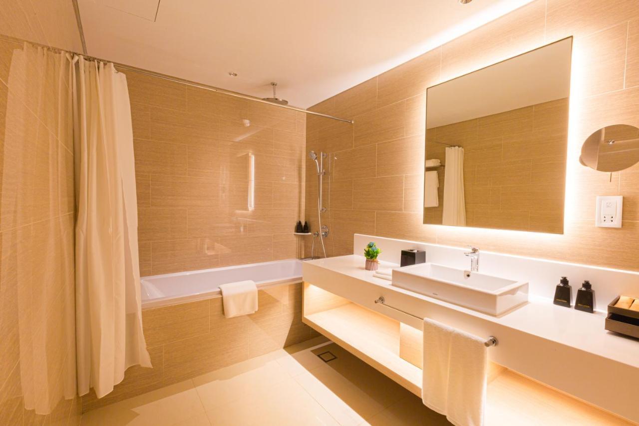 Zealax Hotel & Residence Yangon Ngoại thất bức ảnh