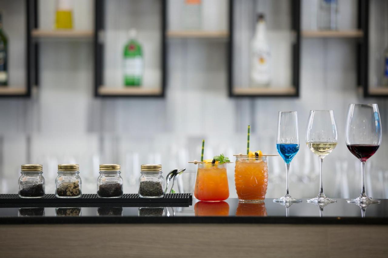 Zealax Hotel & Residence Yangon Ngoại thất bức ảnh