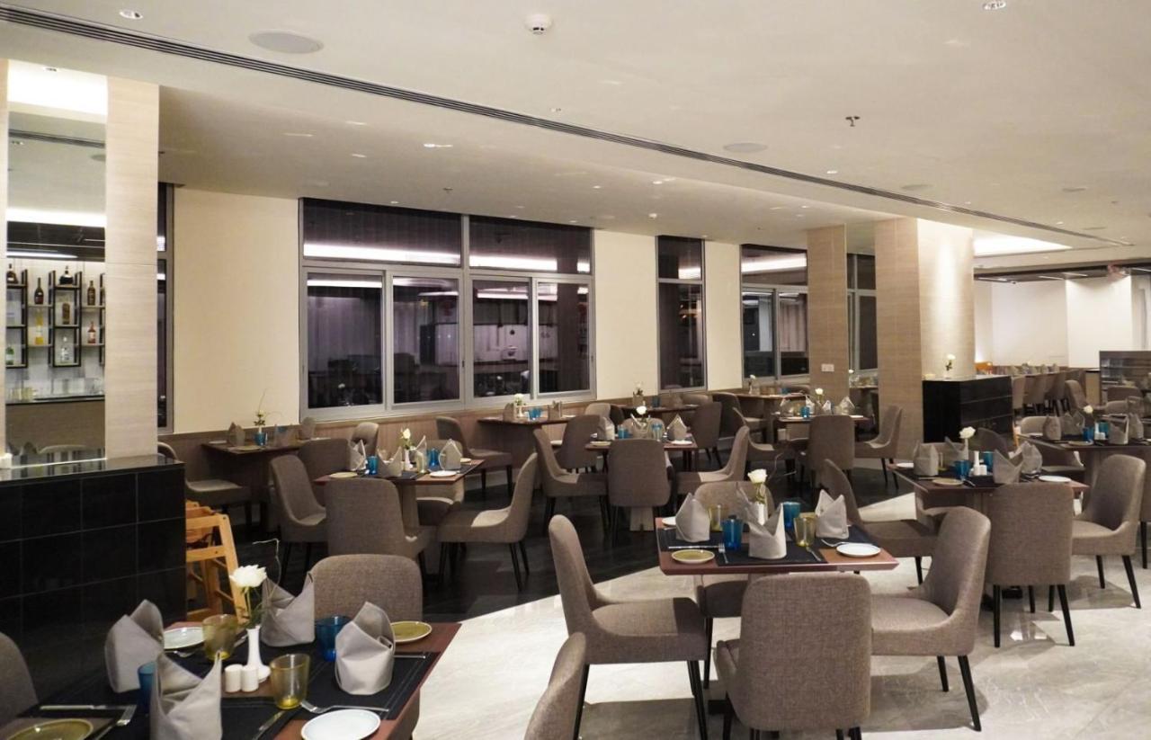 Zealax Hotel & Residence Yangon Ngoại thất bức ảnh